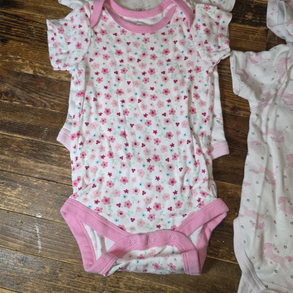 Baby Girl 6-9 Mo Bodysuit 9 pc Lot Pajamas Tops Pastels One Piece Bundle